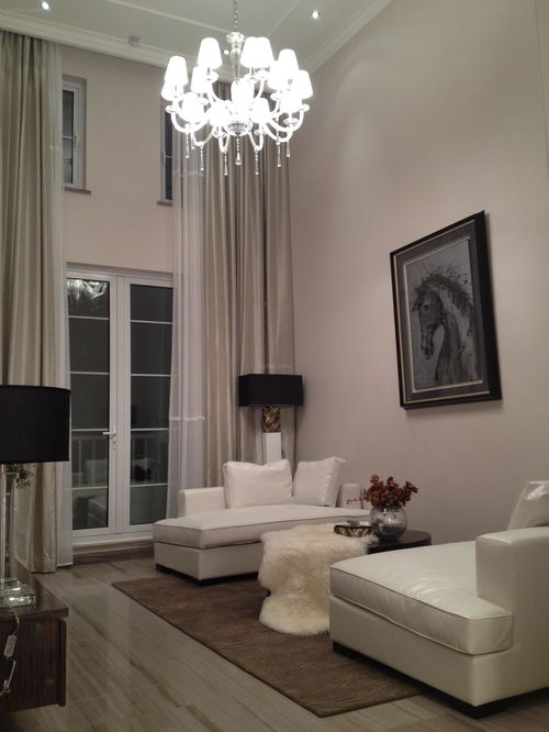 歐式風格挑高客廳燈具設計效果圖與室內(nèi)外裝飾裝修工程解析